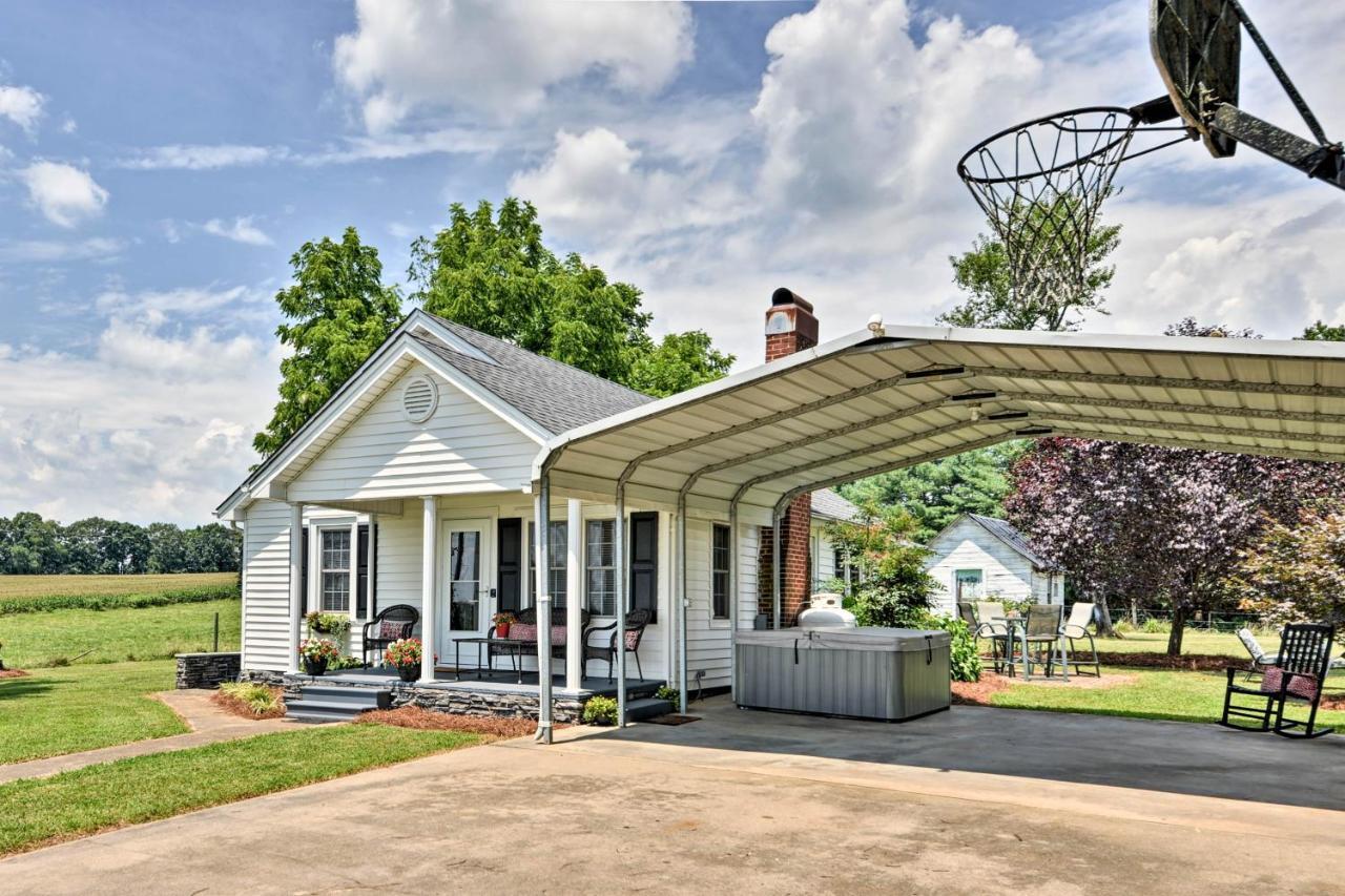 Peaceful Elkin Vacation Rental About 17 Mi To Mt Airy! Dobson Εξωτερικό φωτογραφία